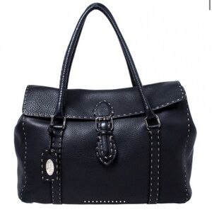 Fendi linda bag. MINT condition. Classic Black Leather Top-Handle Satchel
